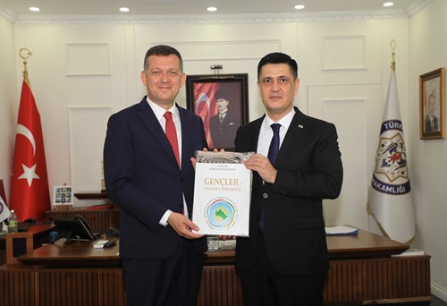 TÜRKMENİSTAN BÜYÜKELÇİSİ İSANGULİYEV'DEN KAYMAKAM ÜRKMEZER’E ZİYARET